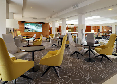 Plüsch Bar & Lounge (im Köln Marriott Hotel)
